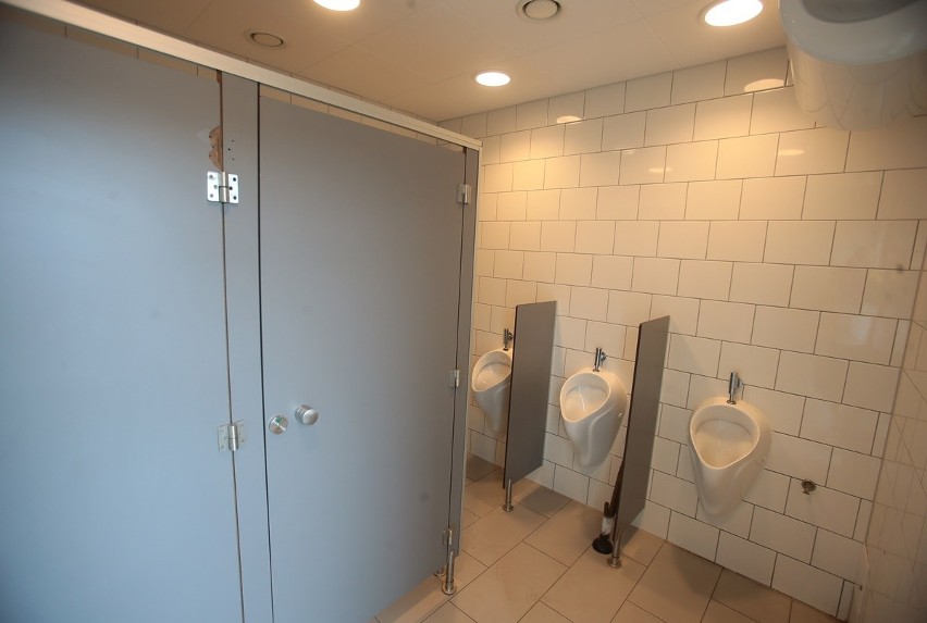 Stan publicznych toalet na Łasztowni i wyspie Grodzkiej w...
