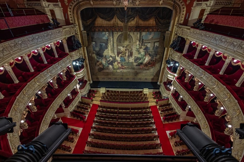 Wzorowany na europejskich teatrach operowych, nowy krakowski...