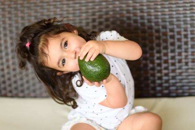 Awokado to jedyny owoc, jaki dzieci chore na padaczkę mogą jeść bez obaw w ramach leczniczej diety ketogenicznej.