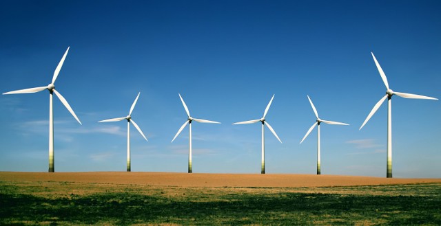 Turbiny wiatrowe mają powstać w podradomskiej gminie Jedlińsk, między innymi w Gutowie, Górnej Woli, Gryzowie, między Jedlanką i Zawadami Starymi, Zawadach Nowych i Bierwcach.