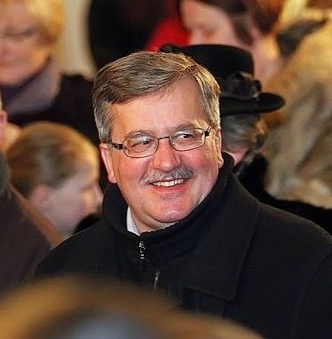 Bronisław Komorowski pozazdrościł znajomości angielskiego Radosławowi Sikorskiemu