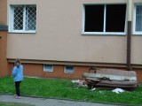 Pożar na Podgórnej w Łodzi. Jedna osoba poszkodowana w pożarze mieszkania na parterze bloku. Ewakuowanych kilkudziesięciu lokatorów [FOTO]