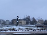 Spadł pierwszy śnieg we Wrocławiu. Jak długo będzie biało? Oto prognoza pogody na najbliższe dni