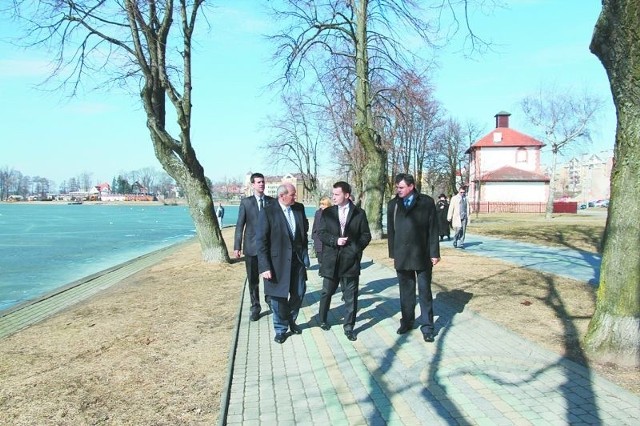 W trakcie pobytu Chorwatów w Ełku pogoda dopisała i pozwoliła m.in. na spacer promenadą nad jeziorem.