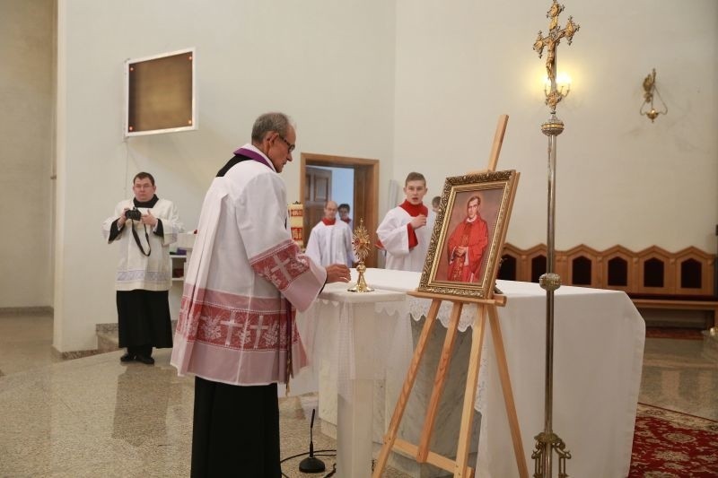 Z tej okazji odprawiono uroczystą mszę świętą. Nabożeństwu...