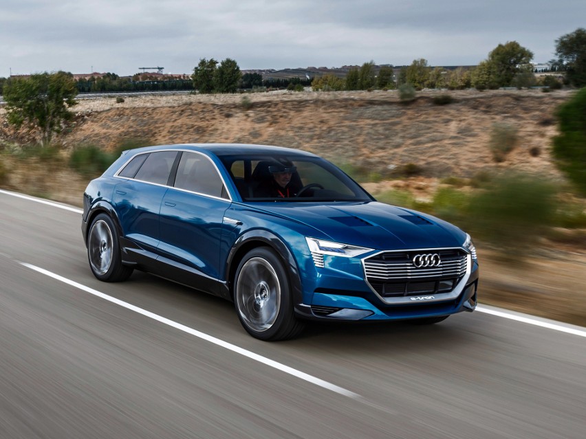 Audi e-tron quattro concept...