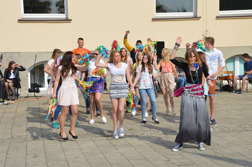Zakończenie roku szkolnego w II LO w Głogowie [Zdjęcia, Film]
