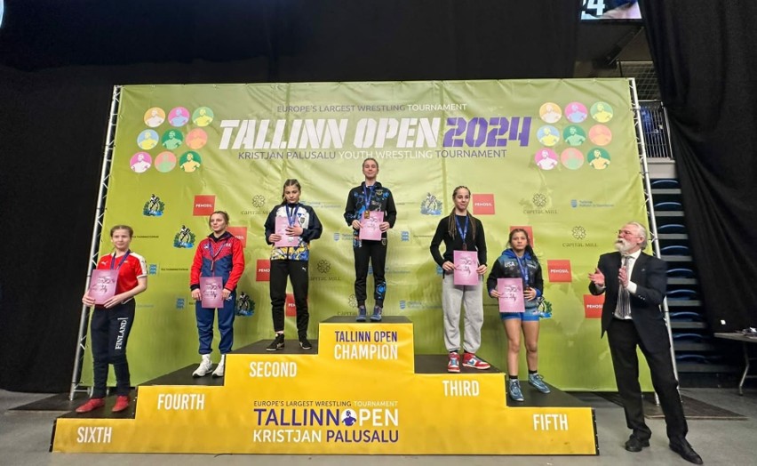 Złote medale zapaśniczek z Industrii LKS-u Znicza Chęciny na Talinn Open 2024