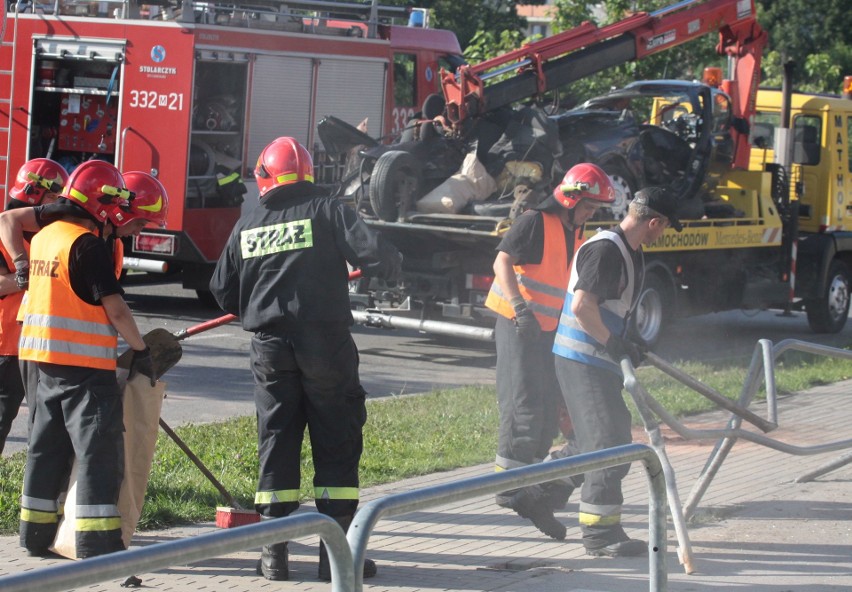 Dramatyczny śmiertelny wypadek na osiedlu Michałów w Radomiu. Nie żyją dwie osoby