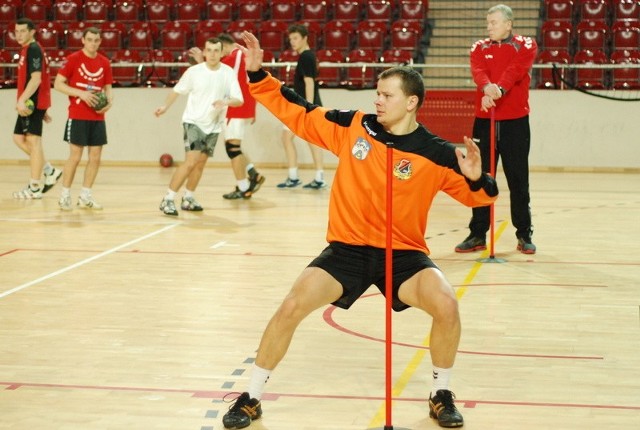 W sobotę ostrowiecki zespół zagra z liderem II ligi grupy IV - Zagłębiem Sosnowiec.