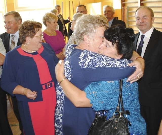Absolwenci spotkali się po 50 latach od zakończenia nauki w szkole w Dulsku