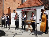 W fosie w Chojnicach zagrały kapele ludowe [zobacz zdjęcia i wideo]