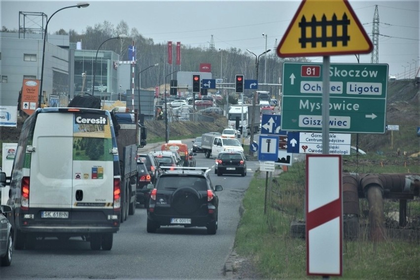 Trasa DK86 z Katowic do Tychów zablokowana