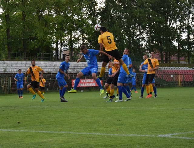 W środę AEK Ateny wygrał w Kielcach w sparingowym meczu z Banikiem Ostrawa 1:0. Gola strzelił Vassilis Lambropoulos (numer 5).