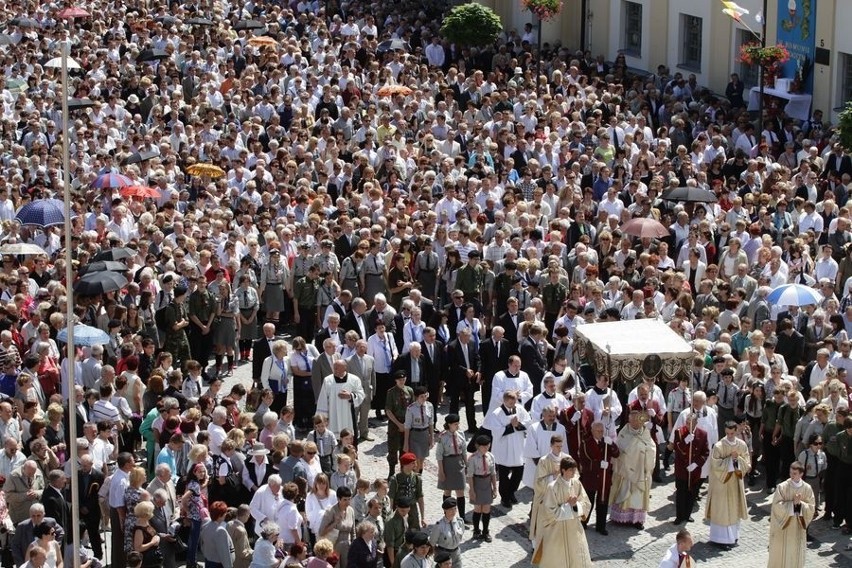 Boze Cialo 2011 - procesja w Bialymstoku...