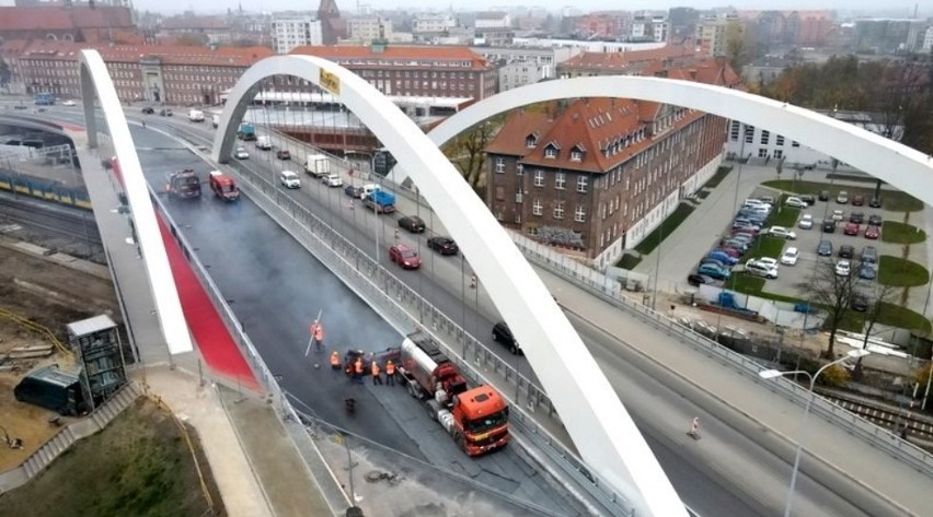 Gdańsk: Na Wiadukcie Biskupia Górka powstaje nowa droga rowerowa. Na jakim etapie znajdują się prace?