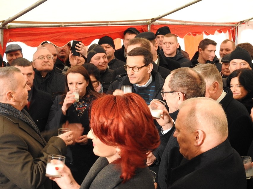 Premier Mateusz Morawiecki z wizytą w Podlaskiem. Odwiedził...