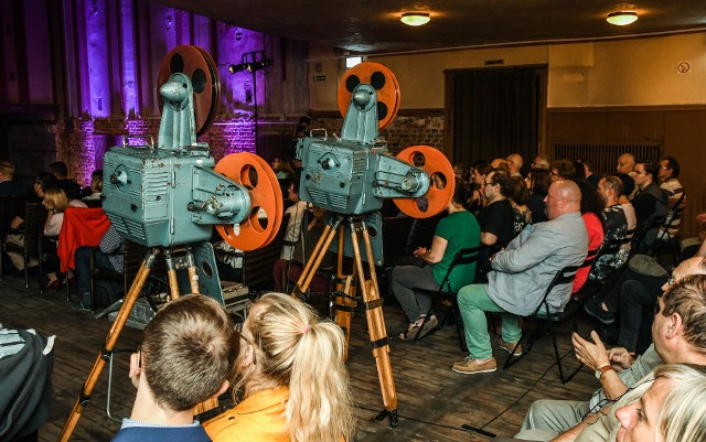 Większość dawnych filmów z myślą o Old Film Festival Bydgoszcz 2021 przejdzie digitalizację, ale część tytułów Kino Pomorzanin zamierza pokazać na swych zabytkowych projektorach