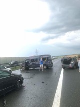 Kraków. Groźny wypadek na A4. W jednym z aut była kobieta w ciąży