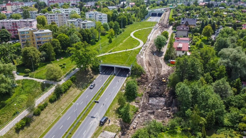 W Bielsku-Białej przy Hulance powstaje nowa droga....