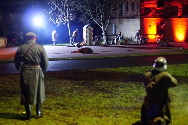 Z okazji 105. rocznicy wybuchu Powstania Wielkopolskiego w Damasławku zorganizowano inscenizację walk powstańczych. Zobacz zdjęcia!