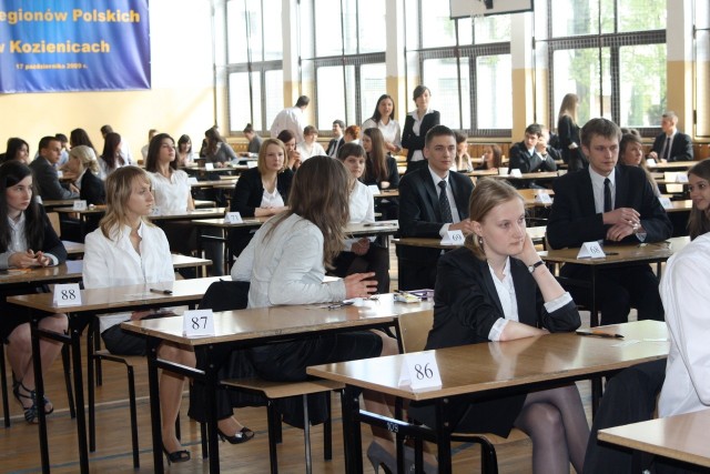 W tym roku w Zespole Szkół Numer 1 imienia Legionów Polskich w Kozienicach maturę zdaje 288uczniów.