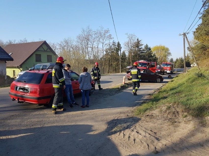 We wtorek rano w Górnych Wymiarach zderzyły się audi i opel...