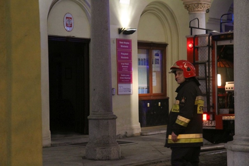 Pożar we wrocławskim Ratuszu. Paliło się na zapleczu sali sesyjnej