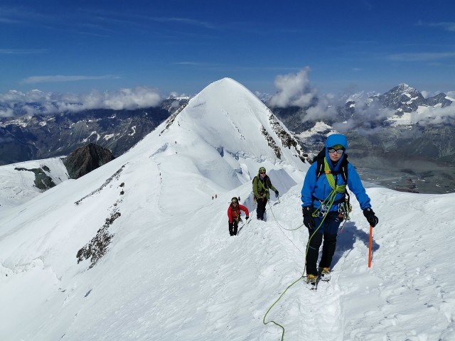 Wielkopolscy policjanci zdobyli najwyższe szczyty górskie w Europie. Ich wyprawa trwała trzy tygodnie.