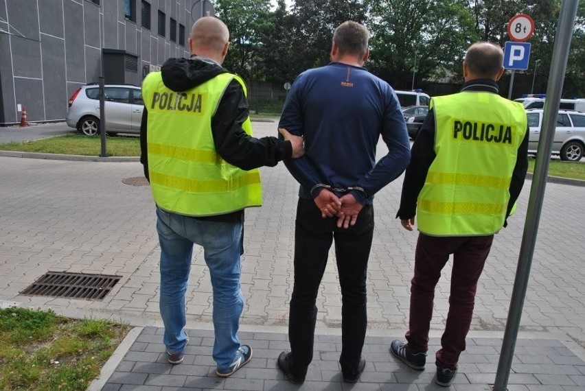 Kara 25 lat więzienia dla 39-letniego Krzysztofa K., któremu...