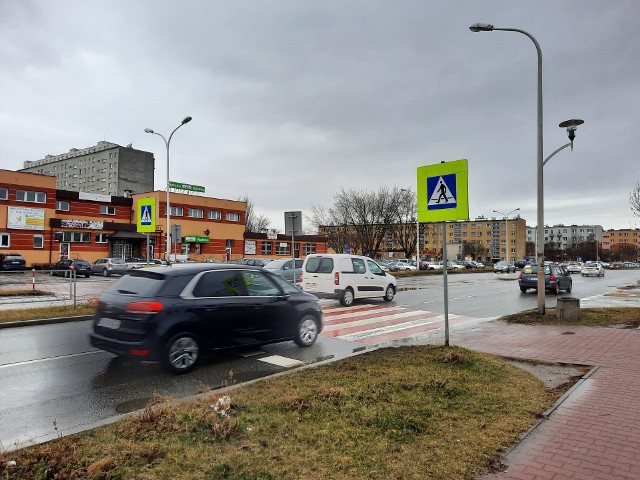 Aktywne przejście dla pieszych powstanie między innymi na Alei Jana Pawła II w Ostrowcu.