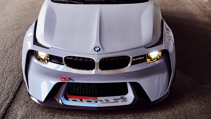 BMW 2002 Hommage...