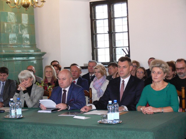 Radni Sandomierza ustalą między innymi miesięczne pobory dla burmistrza Marcina Marca