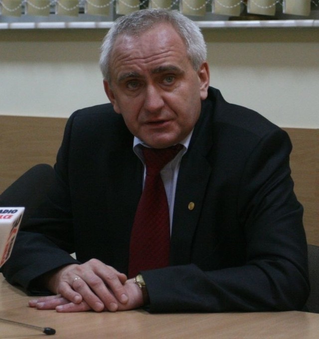 Mirosław Malinowski jest zdania, że 19 lutego na wyborach powinno się jedynie wybrać nowych członków zarządu związku w miejsce tych, którzy zrezygnowali. 