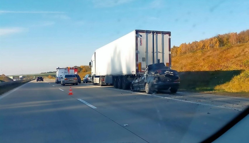 Wypadek na autostradzie A4 w okolicy Zgorzelca. Samochód...