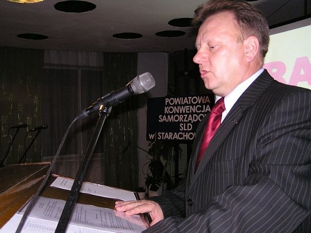 Przewodniczący starachowickich struktur SLD, kandydat tej partii na urząd prezydenta Starachowic &#8211; Sylwester Kwiecień w piątek na powiatowej konwencji oficjalnie rozpoczął kampanie wyboczą.