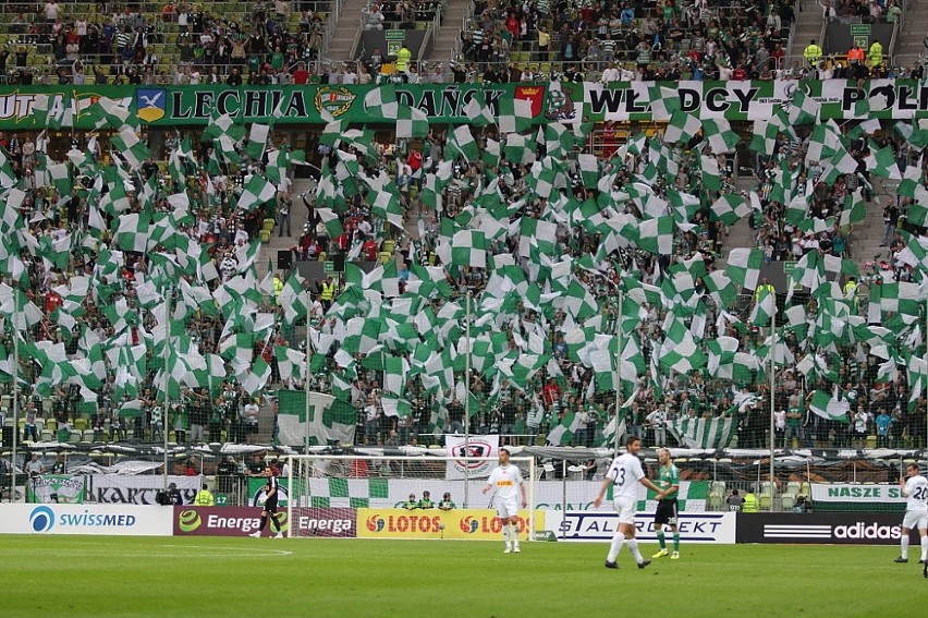 Kibice i oprawa na meczu Lechia Gdańsk - Legia Warszawa