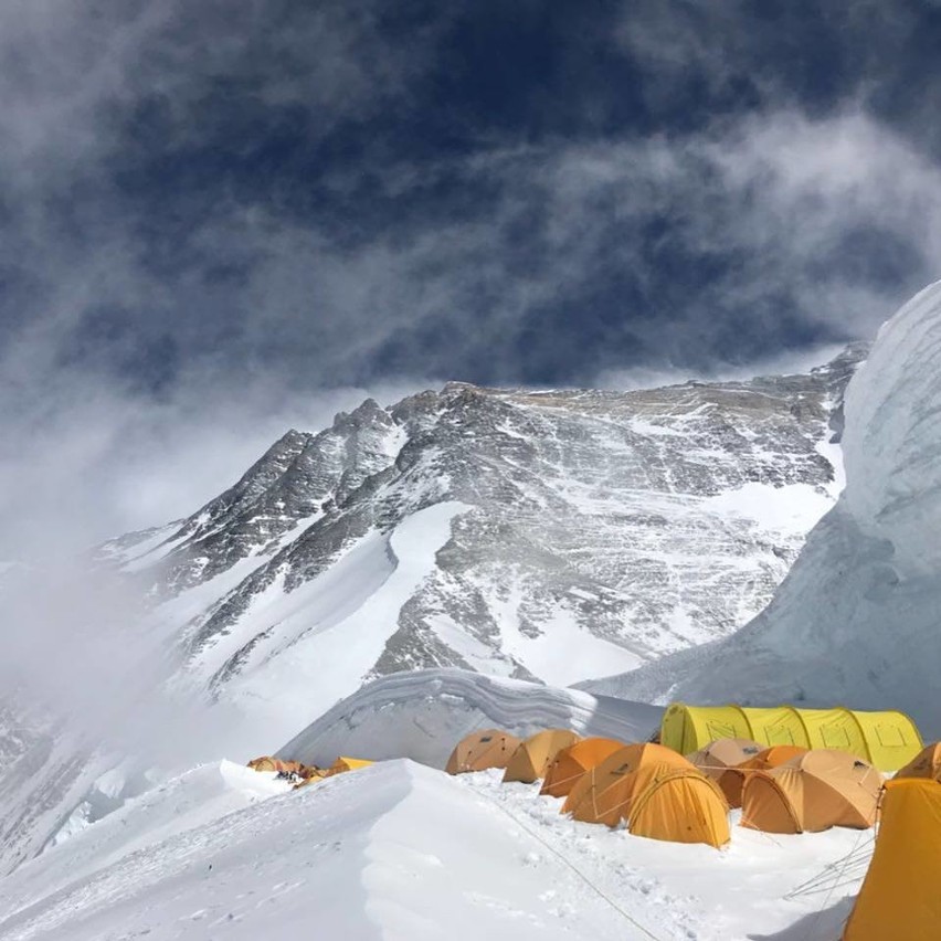 Kielecki przedsiębiorca i społecznik Kamil Suchański zdobył Mount Everest