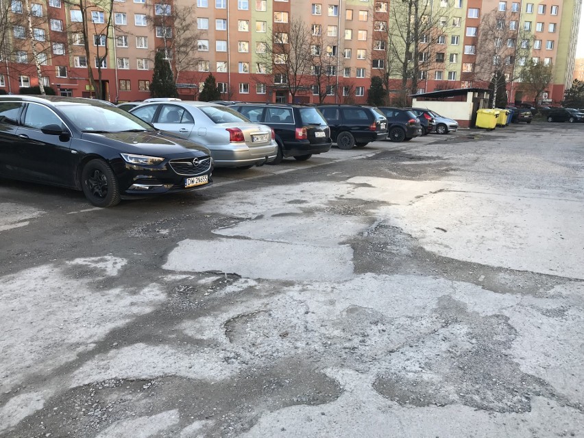 Zamiast klepiska powstanie porządny parking na Gaju