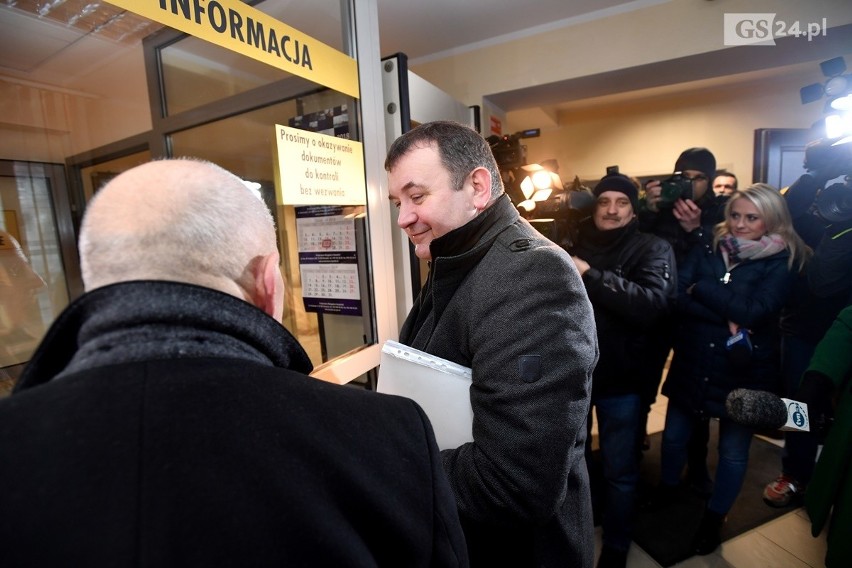 Poseł Gawłowski z zarzutami korupcji i prania brudnych pieniędzy