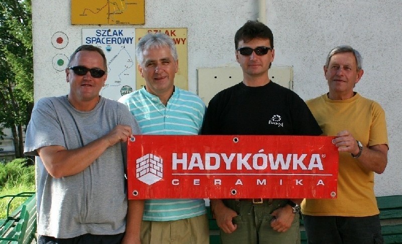 Uczestnicy wyprawy "Ural Subpolarny Hadykówka 2009"