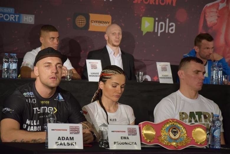 Boks. Polsat Boxing Night: Noc Zemsty. Kiedy walka Adamek – Abell GDZIE OGLĄDAĆ TRANSMISJA PPV ILE KOSZTUJE BILETY Częstochowa 21.4.2018