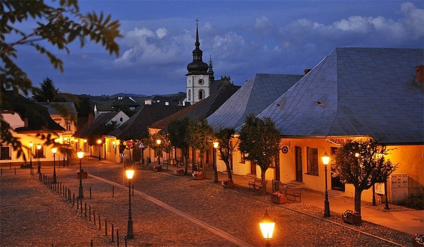 Stary Sącz jest wyjątkowy przede wszystkim z względu na swe...