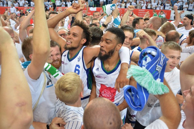 Anwil w finale ligi koszykarzy! Po raz pierwszy od ośmiu lat. Włocławek oszalał z radości