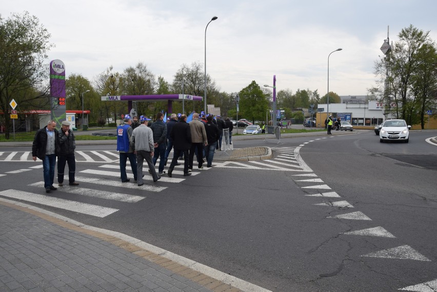 Trwa protest w Rybniku. Zablokowane centrum miasta! ZDJĘCIA