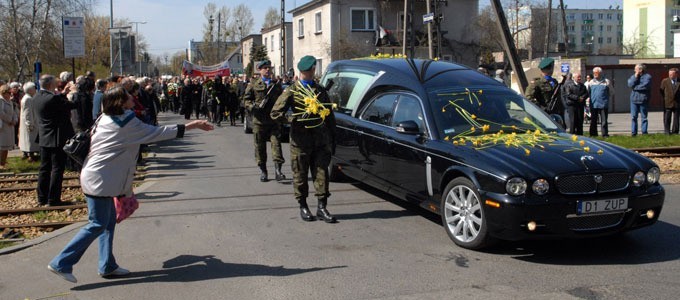 Cichą modlitwą oddaliśmy hołd zmarłemu