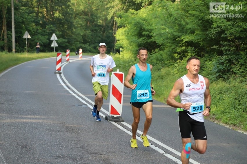 Maraton Szczeciński 2018: pół tysiąca biegaczy! [DUŻO ZDJĘĆ, WIDEO]