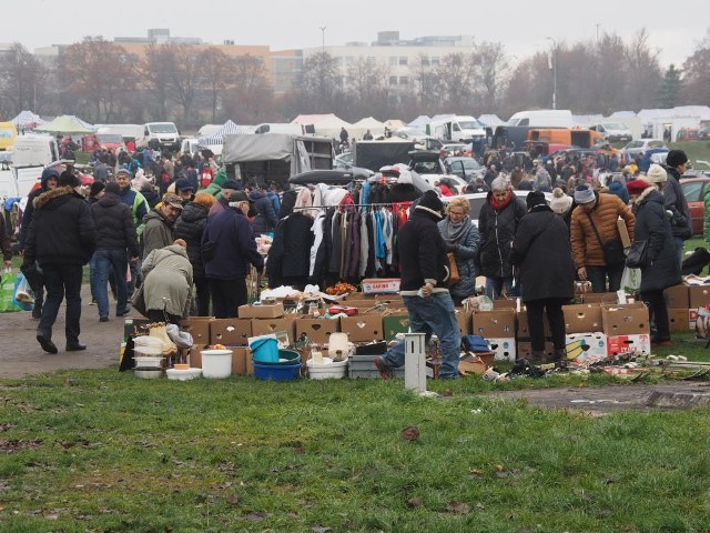 Giełda niedzielna w Koszalinie. Zobacz co znajdziesz na stoiskach