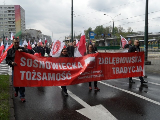 Zagłębie Dąbrowskie jest czerwone, a chwilowa "anomalia na politycznym niebie Sosnowca" (rządy PO - red.), na pewno zniknie - przekonywali liderzy SLD w Sosnowcu na pochodzie.