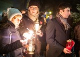 Chorzów: Manifestacja przeciwko nienawiści. Mieszkańcy zapalili światełko do nieba ZDJĘCIA